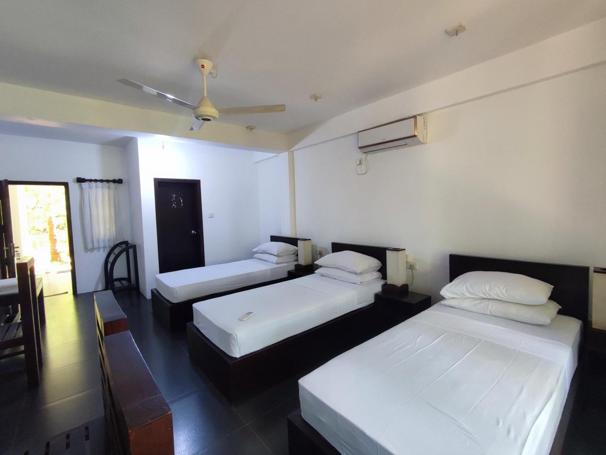 Lakmini Lodge Sigiriya Dış mekan fotoğraf