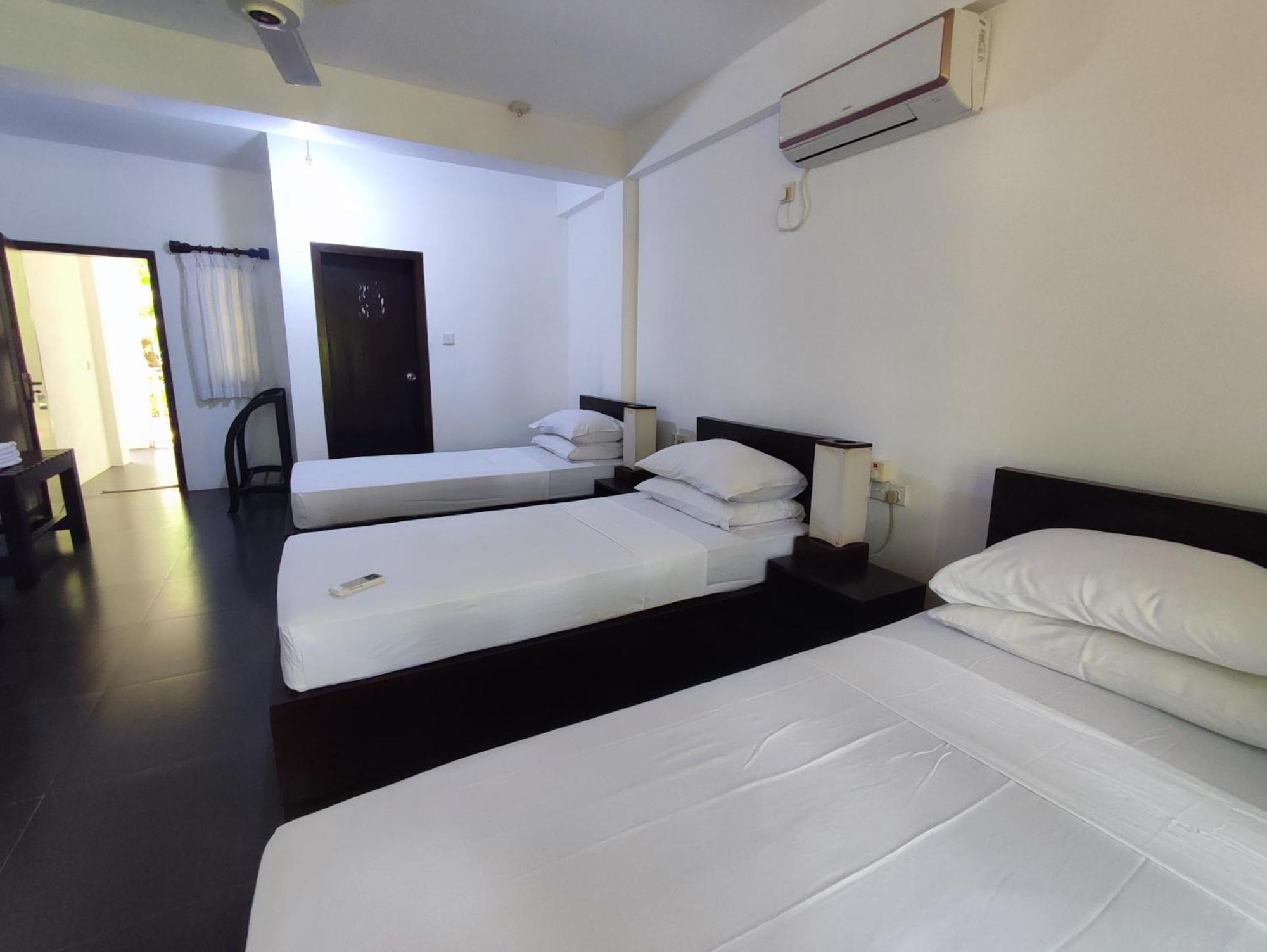 Lakmini Lodge Sigiriya Dış mekan fotoğraf